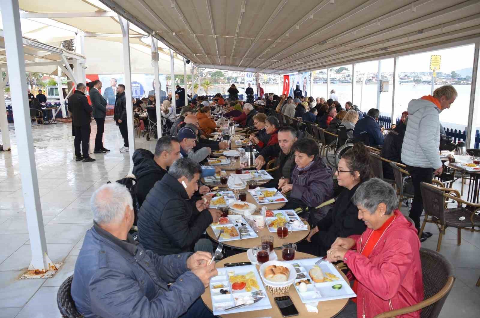 Didim’de özel bireyle kahvaltıda buluştu