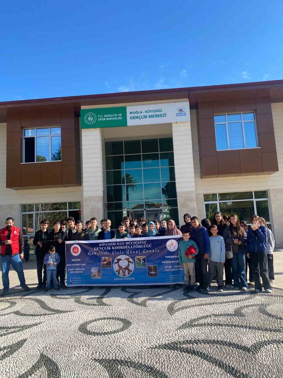 Köyceği̇zde Gençler Ara Dönem Kampında Buluştu