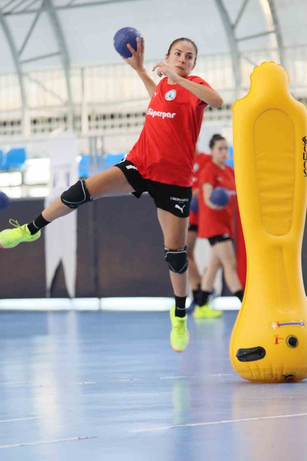 Armada Praxi̇s Yalıkavak Sezonu Yeni̇mahalle Deplasmanında Açıyor