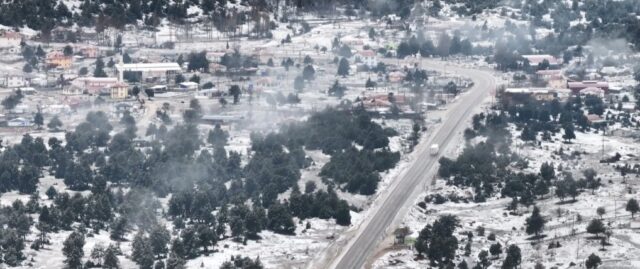 Seydikemer yaylaları beyaza büründü