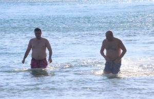 Yılın ilk gününü denizde karşıladılar