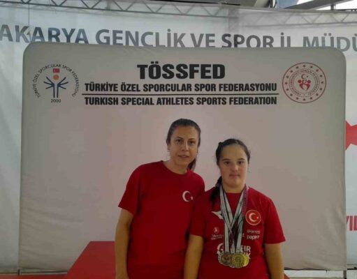 Köyceğizli yüzme sporcusu Oral, madalyaları topladı