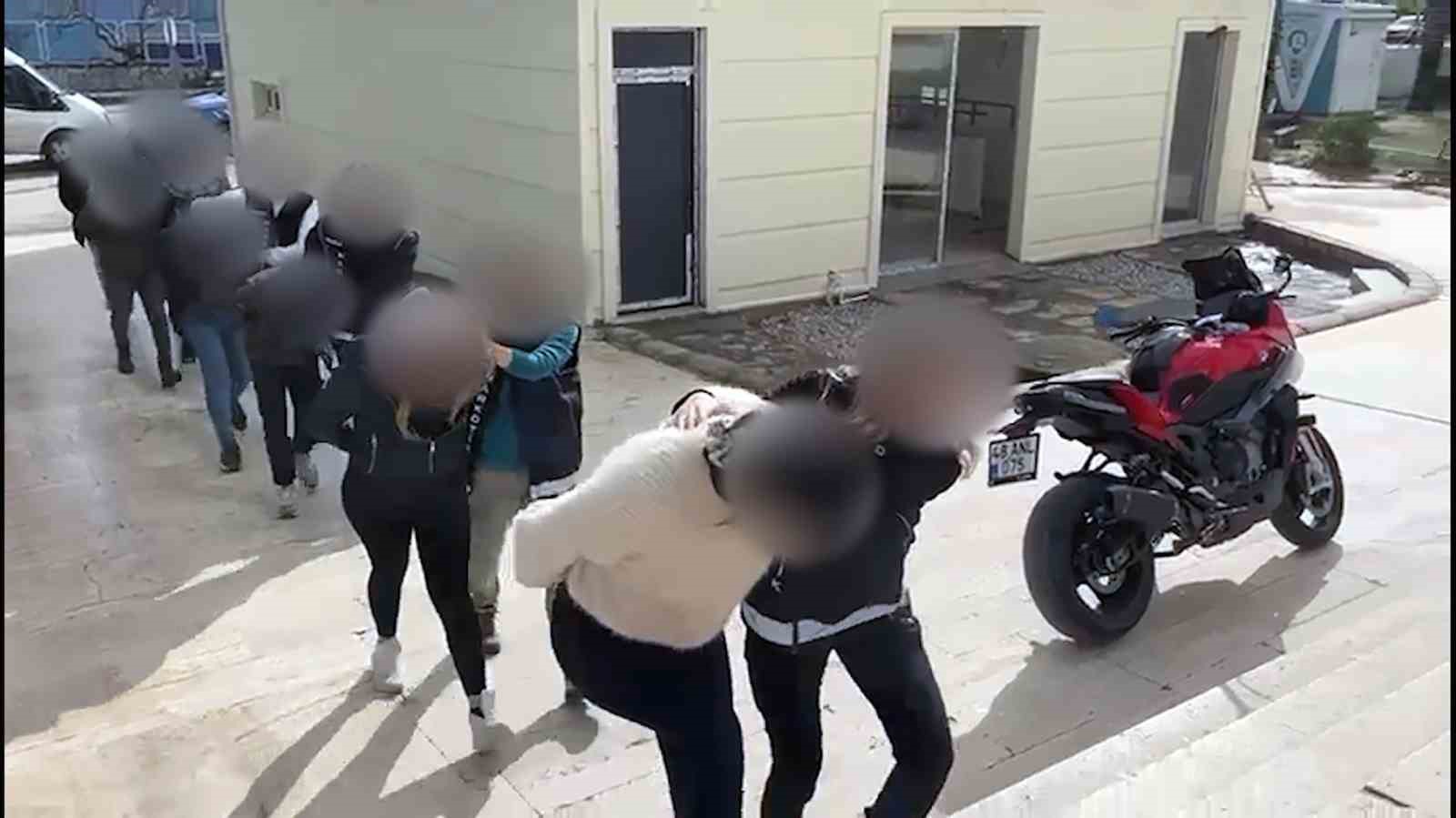 Milas’ta uyuşturucu operasyonu: 5 tutuklama