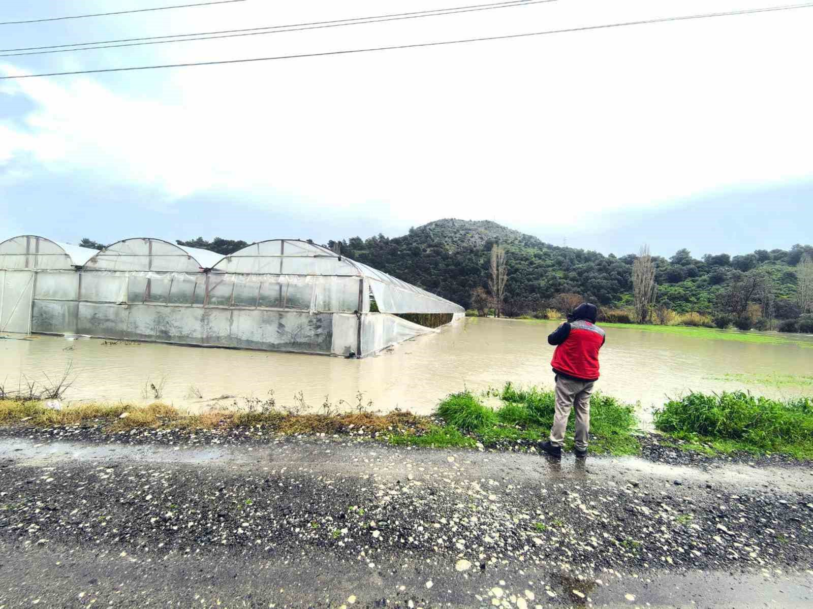 Sel afetinde zarar gören alanlarda ön hasar tespit çalışmaları başladı