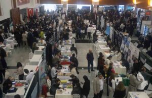 Turizm profesyonelleri öğrencilerle buluştu