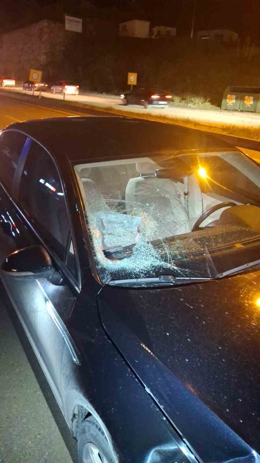 İlk kazadan kurtuldu, tekrar döndüğü yerde bu sefer araba çarptı