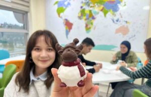 Uluslararası Gençlik Merkezi’nde sanat atölyeleri gençlerle buluşmaya devam ediyor