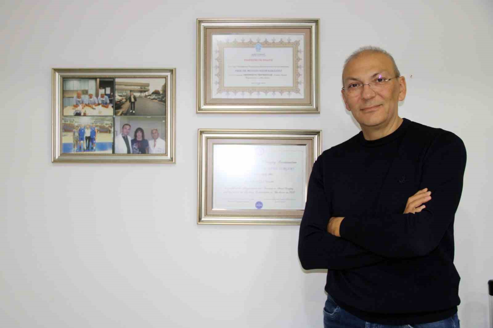 Prof. Dr. Karalezli’den topuk dikeni uyarısı: “Çözüm dikeni kırmak değil”