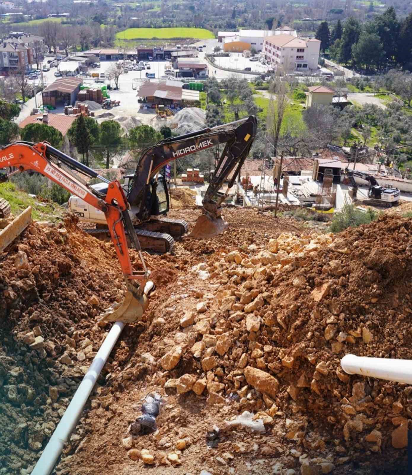 Ula’nın içme suyu hatları yenileniyor