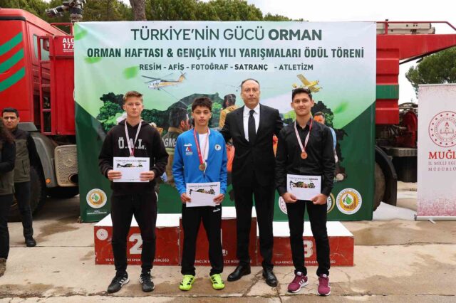 Orman Haftası ve Gençlik Yılı ödülleri verildi