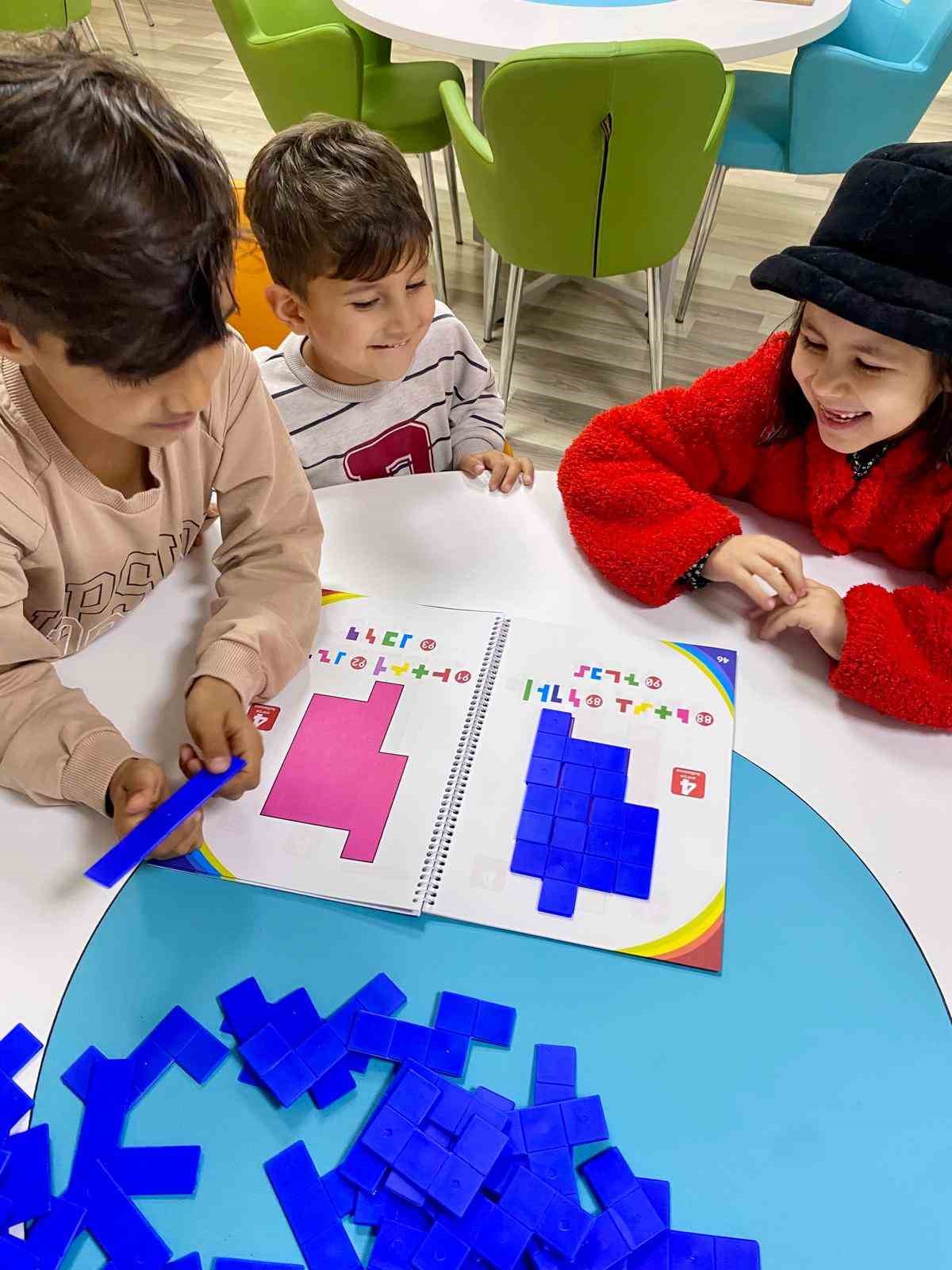 Menteşe’de çocuklar zeka oyunları ile yeteneklerini keşfediyor