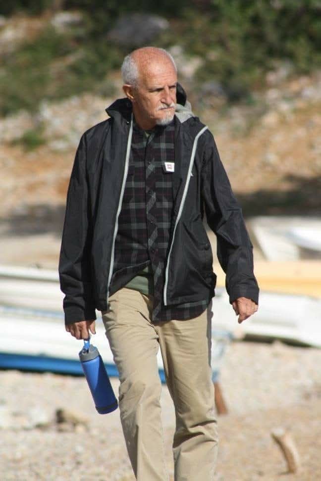 Merdivenden düşerek yaşamını yitirdi