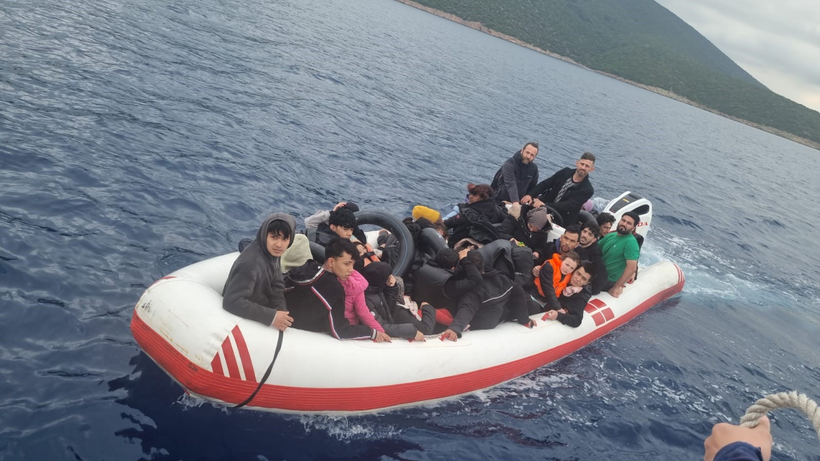 Bodrum’da 40 düzensiz göçmen yakalandı: 2 gözaltı