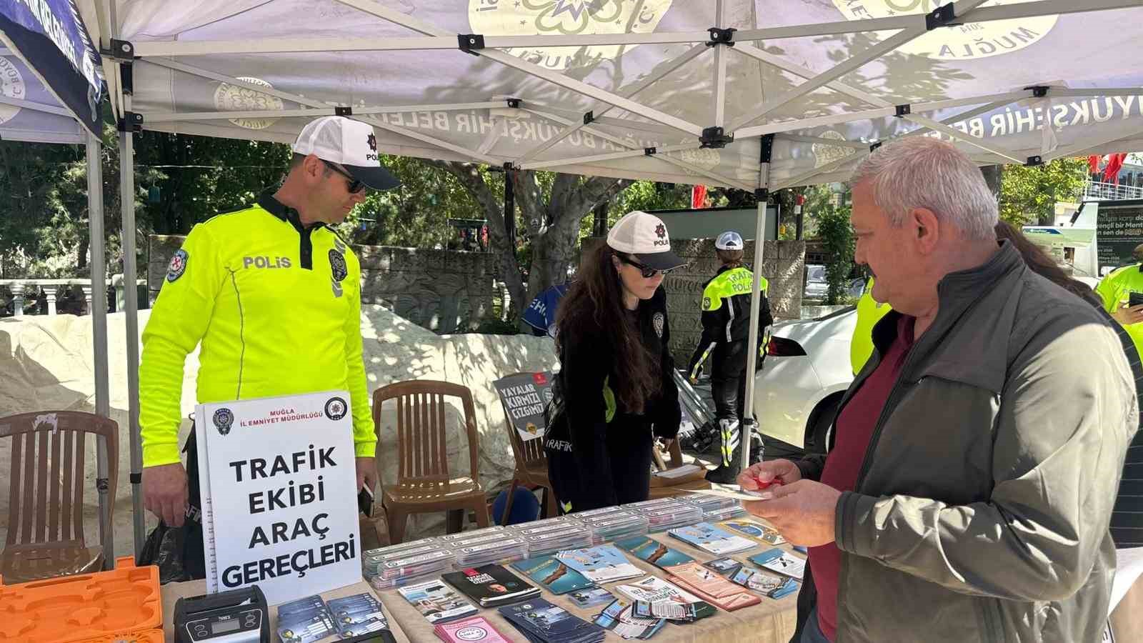 Menteşe’de trafik güvenliği için farkındalık oluşturuldu