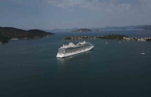 Fethiye’ye sezonun ilk kruvaziyer gemisi geldi