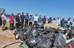 Datça Karya Yolu’nda 3,5 ton atık toplandı