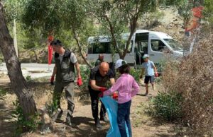Minik eller ormanlar için seferber oldu