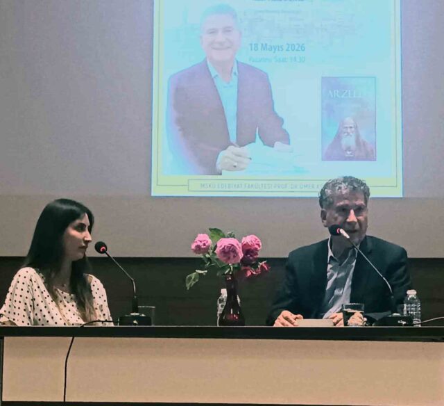 Muğla Sıtkı Koçman Üniversitesinde yazar-okur buluşması