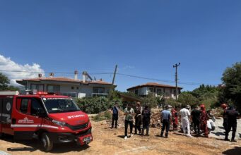 Menteşe’de altyapı çalışmasında işçi toprak altında kaldı
