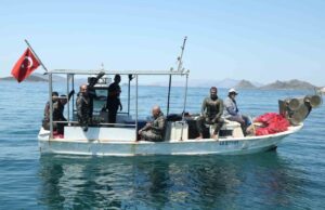 Deniz dibi temizliği Turgutreis’te yapıldı