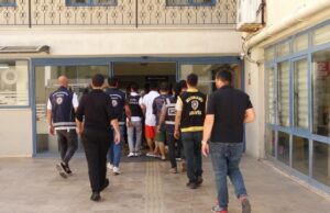Marmaris’te göçmen kaçakçılığı operasyonunda yakalanan 7 şüpheli tutuklandı