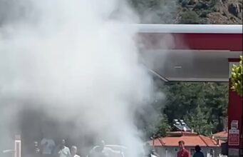 Araç Yangınına Erken Müdahale, Olası Faciayı Önledi