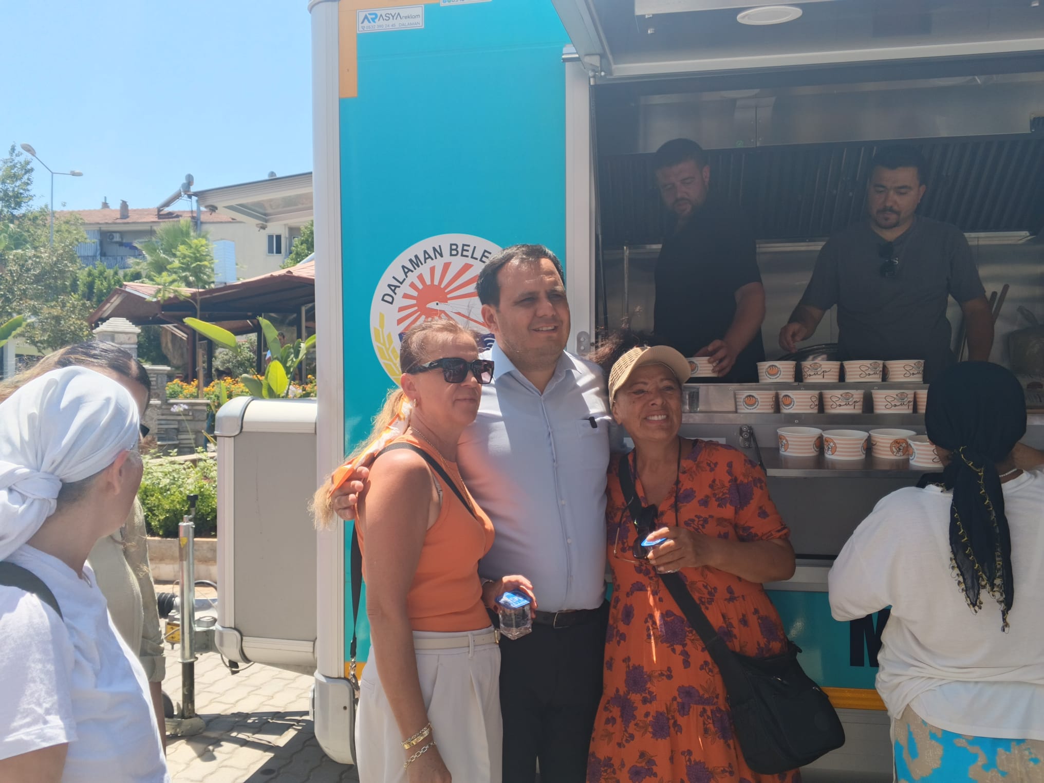 Dalaman’da Vatandaşlara Aşure İkram Edildi