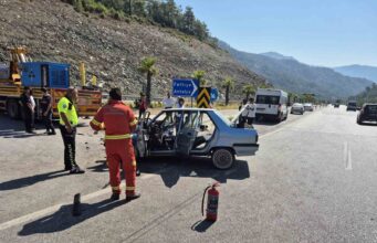 Göcek Tüneli çıkışında sıkışmalı trafik kazası