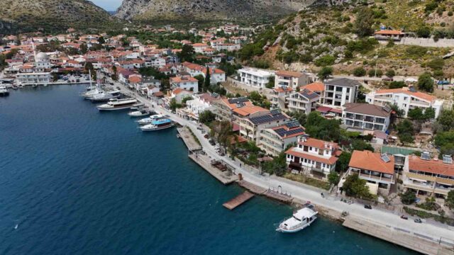 Bozburun sahili yeni yüzüne kavuştu