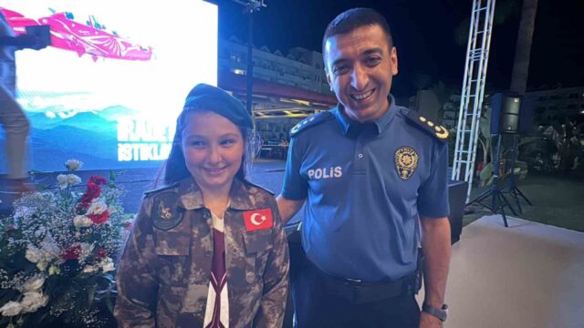 15 Temmuz şehidi PÖH Komiser Yardımcısı Güler’in yeğenine anlamlı hediye