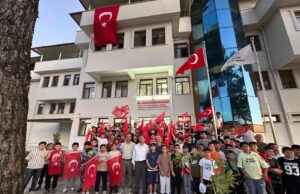 Muğla’da genç Yıldızlardan Gazze’ye destek ve şehitlere vefa yürüyüşü