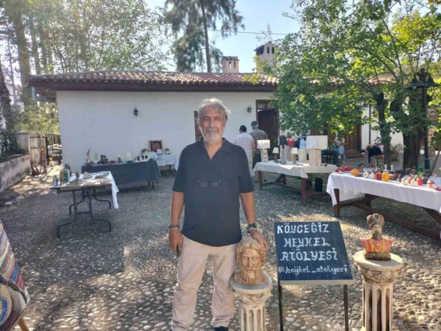 Köyceğiz’de heykel sergisi açıldı
