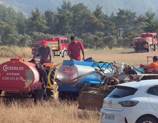Traktörünü ve su tankerini alan yangına koştu
