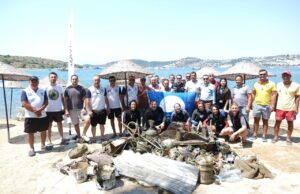 Bodrum’da deniz dibinden 370 kilogram atık çıkarıldı