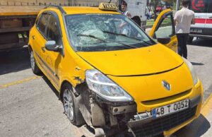 Menteşe’de park halindeki araçlara çarpan taksinin sürücüsü yaralandı