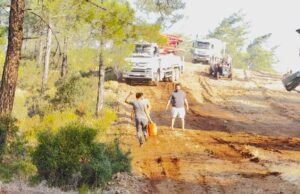 Fethiye Üzümlü’deki orman yangınında havadan ve karadan yoğun mücadele
