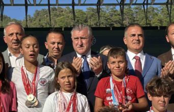 Bakan Bak’tan Marmaris’e olimpik havuz müjdesi