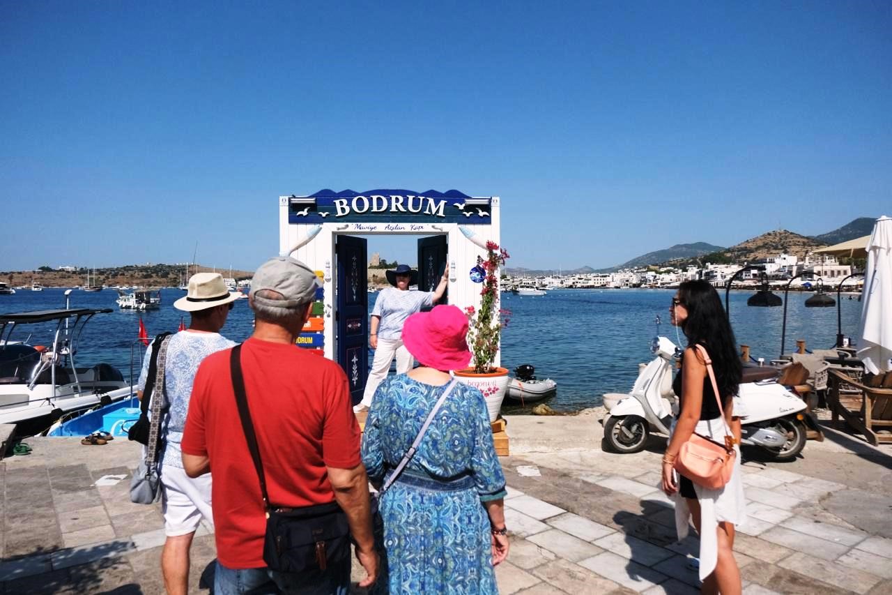 Bodrum’un güzellikleri “Maviye Açılan Kapı” ile taçlanıyor