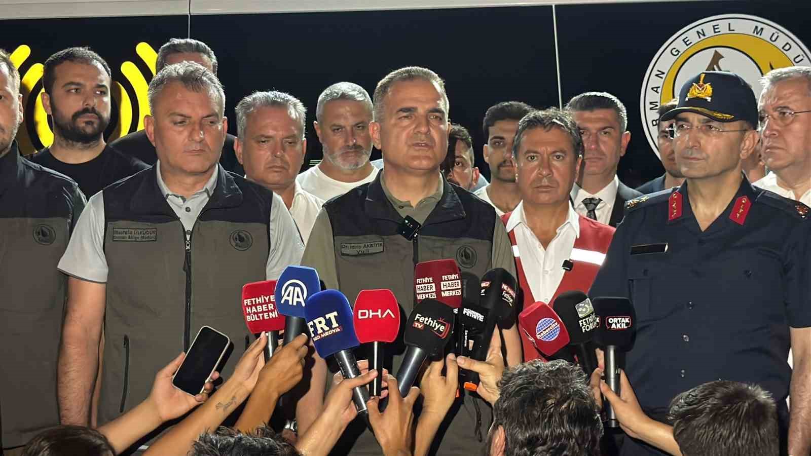 Vali Akbıyık: “Orman yangını için 417 personel ve 126 araçla mücadelemiz sürüyor”