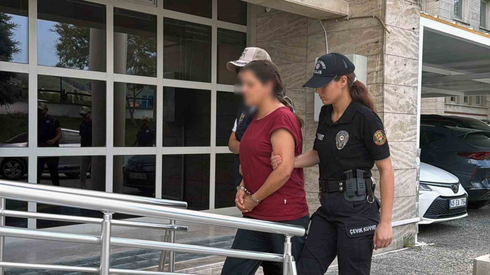 Darbeci FETÖ’cü Burkay Karatepe’nin ablası adliyeye sevk edildi