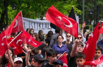 Menteşe Belediyesinden 30 Ağustos’ta her eve Türk Bayrağı kampanyası