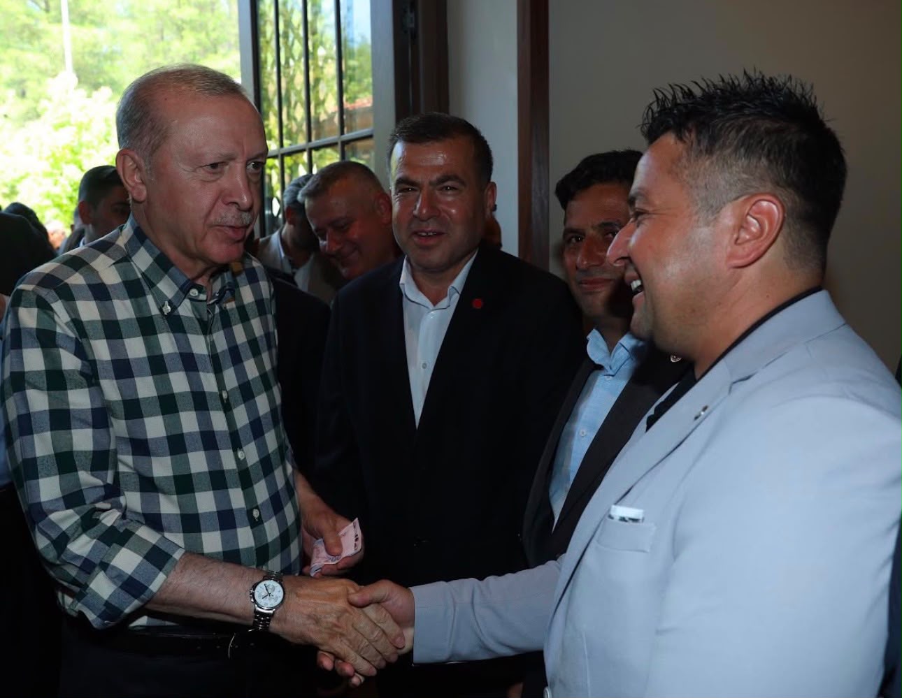 Köyceğizli Muhtar Cumhurbaşkanı Erdoğan’a Mahallenin Taleplerini İletti