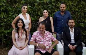 İbrahim Tatlıses’in evinde mutlu gün: Manevi kızına isteme töreninde beşi bir yerde taktı