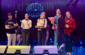 Öykü Gürman’dan Bodrum’da unutulmaz konser, sahnede doğum günü sürprizi