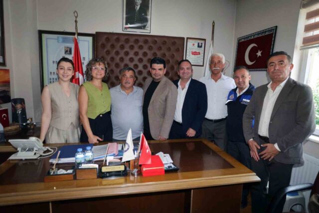 Muğla Büyükşehir Ula’da talepleri yerinde dinledi