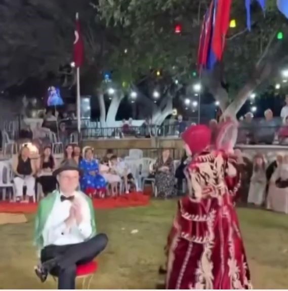 Ateşoğlu ailesi, düğüne böyle davet etmişti