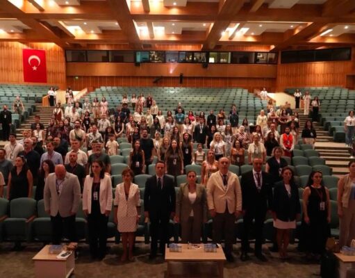 Muğla’da “yapay zeka çağında fen ve matematik eğitimi” zirvesi başladı