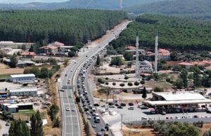Muğla’da zincirleme kaza sonrası karayolunda trafik tıkandı