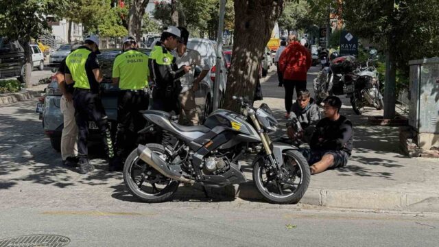 Menteşe’de otomobil ile motosiklet çarpıştı:1 yaralı