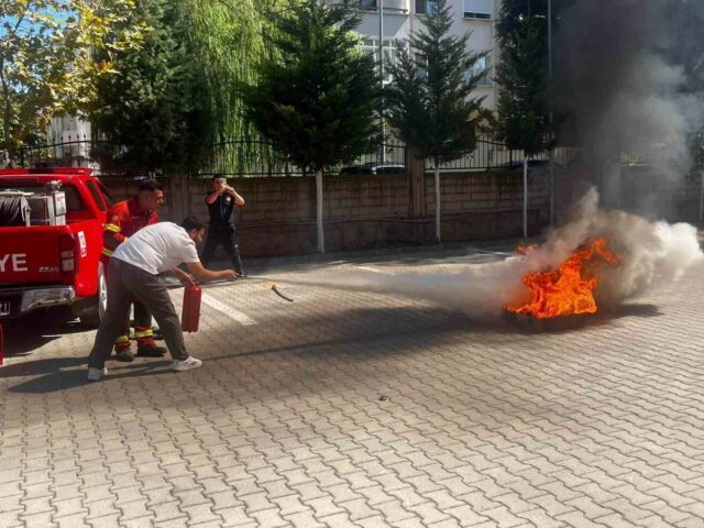 Muğla’da Aile ve Sosyal Hizmetler personeline yangın eğitimi verildi